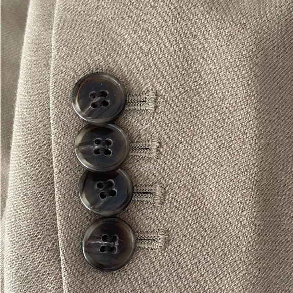 Ann Taylor Blazer Size 2P Tan Color Front Pockets Wool Blend One Button Closure - Picture 5 of 7
